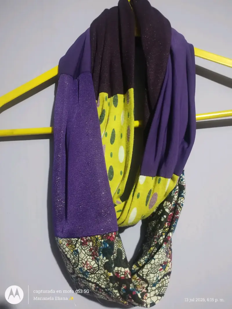 Bufanda multicolor de diseño único