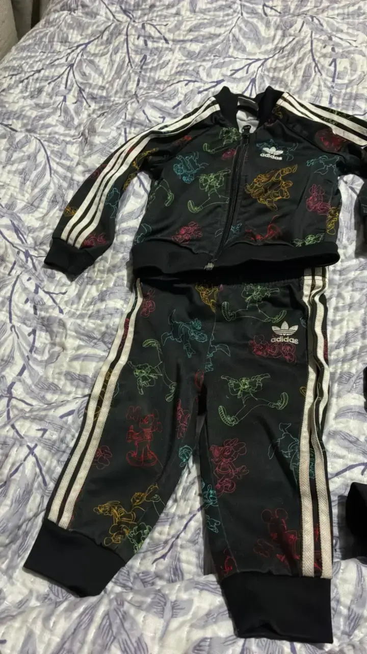 Conjunto deportivo infantil Adidas Disney