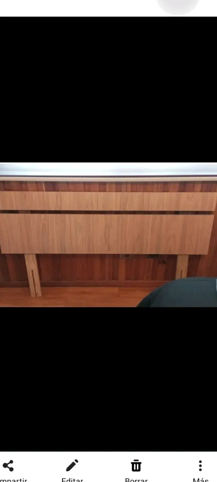 Respaldo de cama de madera clara - 2