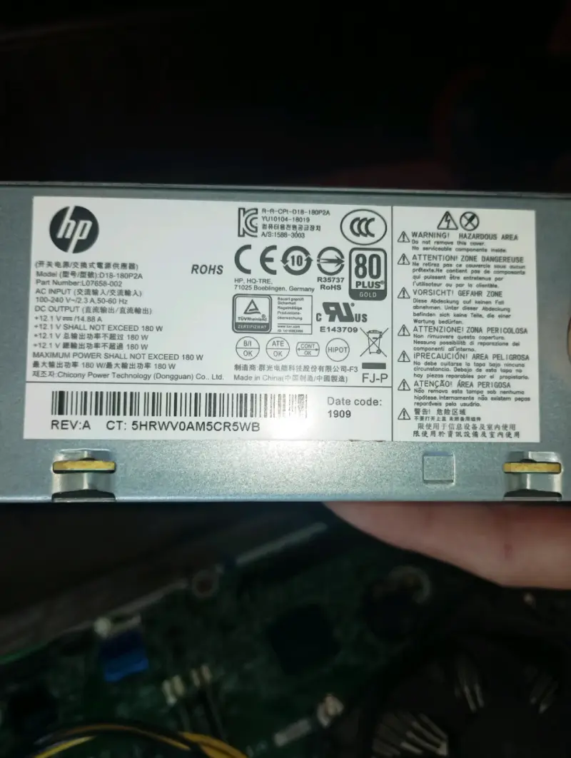 Placa madre con ventilador y fuente de poder - 3