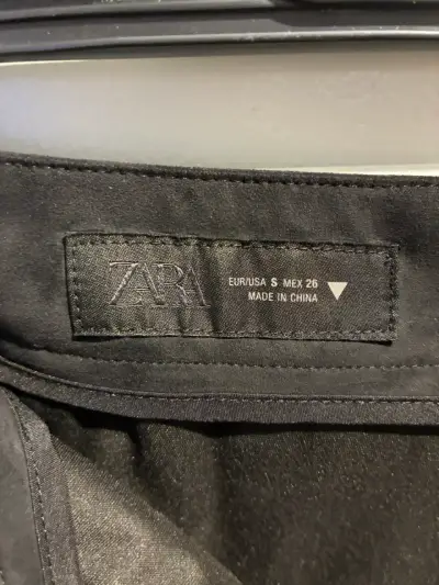 Shorts Zara mujer efecto piel Ante - miniatura 3
