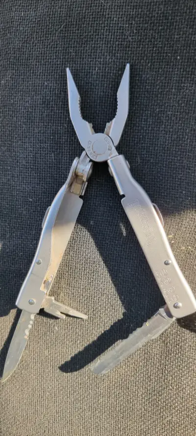 Herramienta multiusos Buck Knives Bucktool - miniatura 3