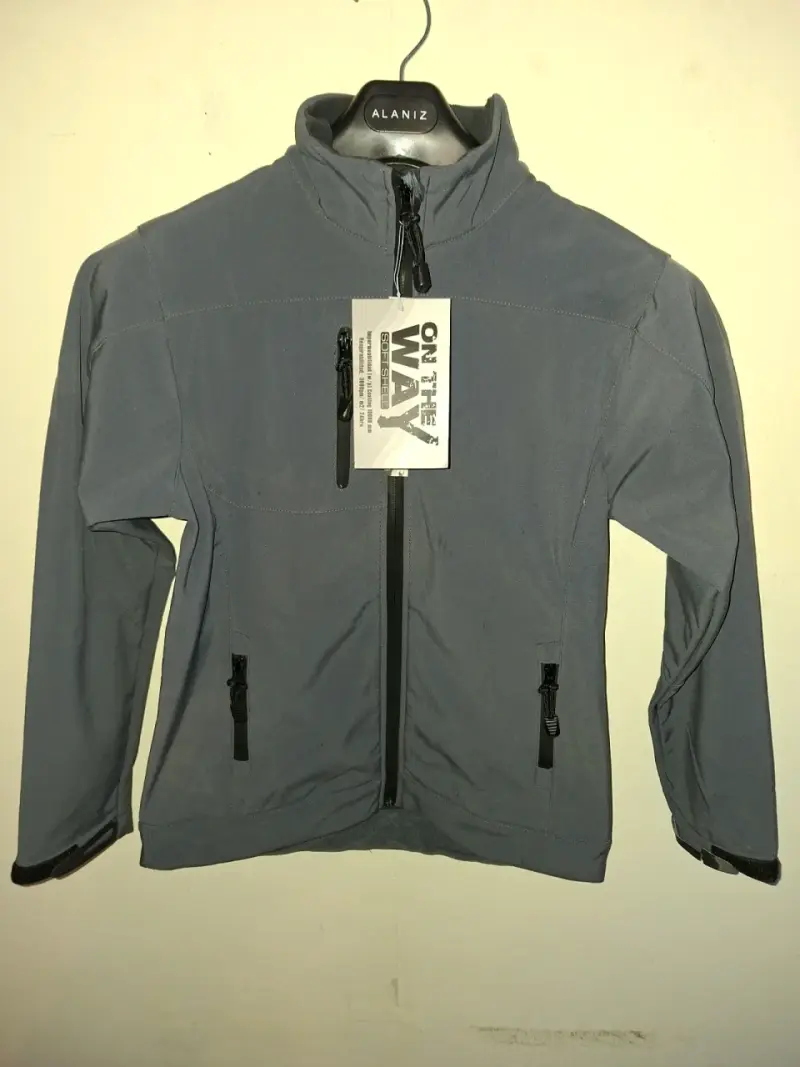 Casaca Softshell Impermeable NUEVA con etiquetas - 1