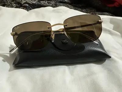 Anteojos de sol Ray-Ban RB3768 dorados - miniatura 3