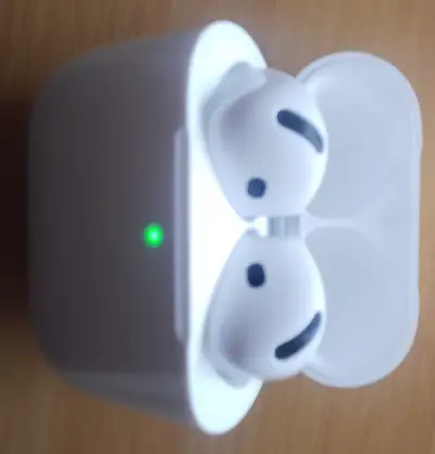 Airpods 4 con cancelacion de ruido - miniatura 4