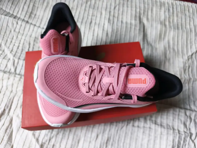 Zapatillas deportivas rosas Puma para mujer - 2