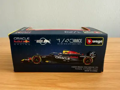 Auto f1 Red Bull Max Verstappen RB20 1:43 - miniatura 4