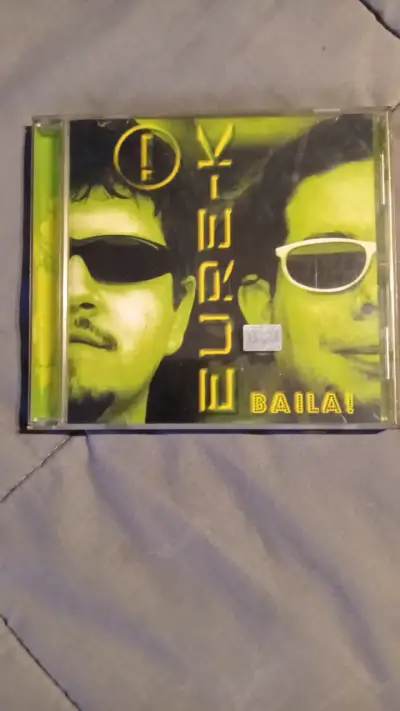 CD musical Baila! de grupo pop - miniatura 1