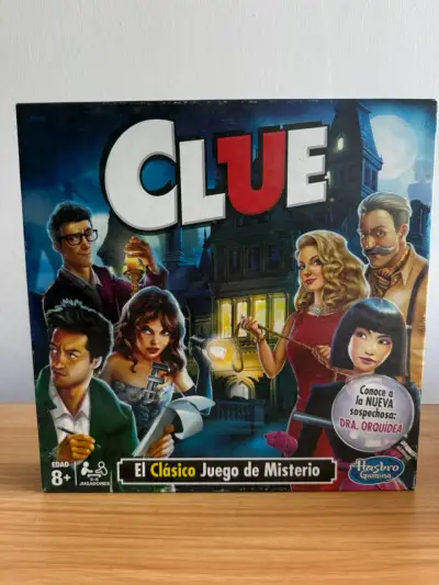 Juego de mesa Clue clásico de misterio - miniatura 1