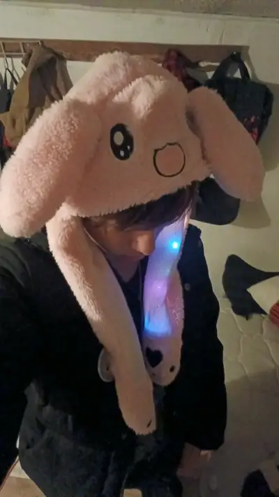 Gorro de conejo con luces LED - miniatura 1