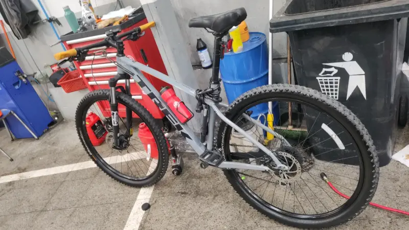 Bicicleta Trek Marlin 6 - 1