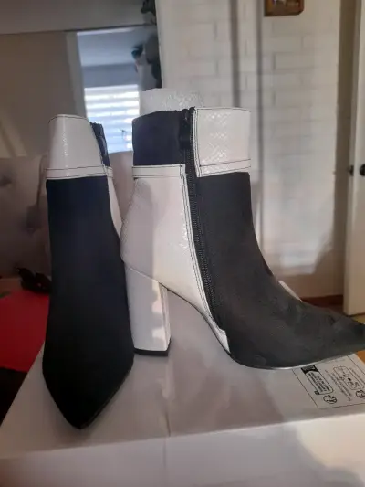 Botines de tacón bicolor blanco y negro - miniatura 1