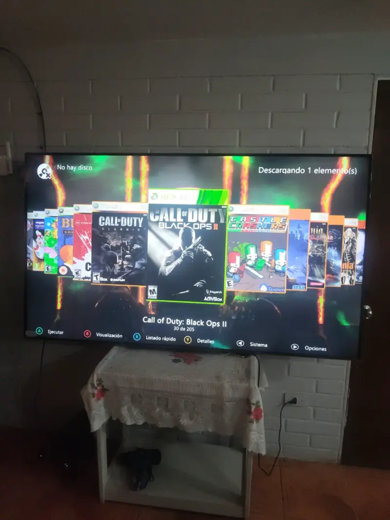 Xbox360 con 200 juegos - 1