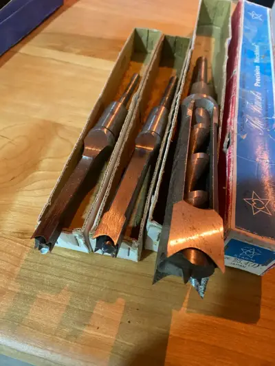 Herramienta para escoplear con taladro de pedestal - miniatura 4