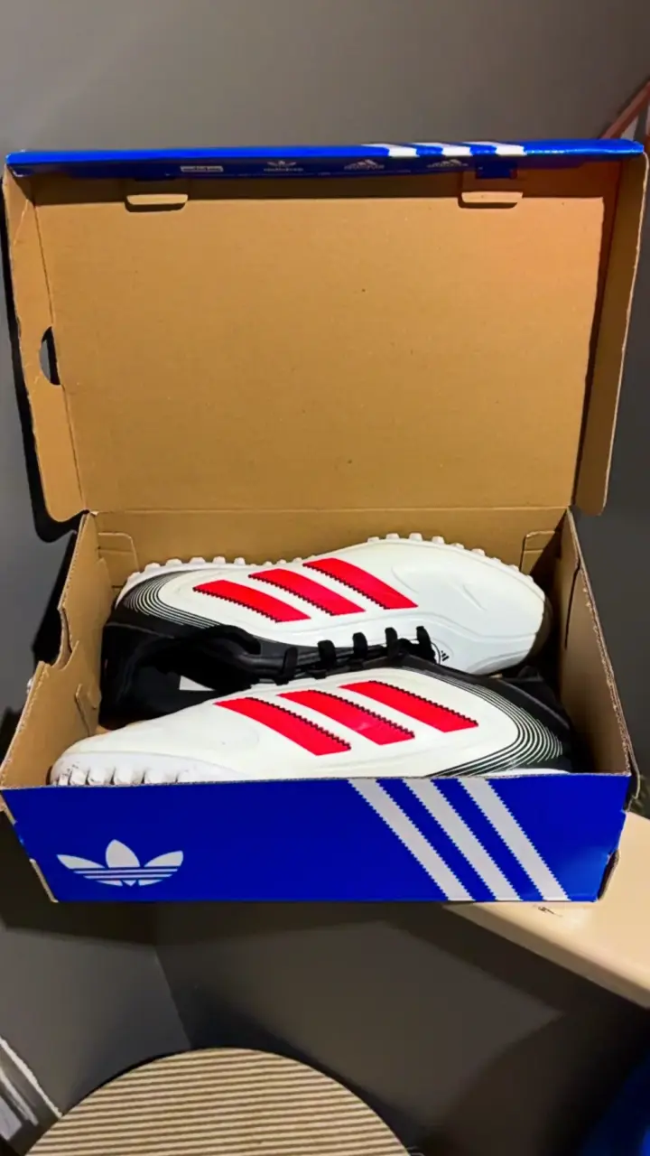 Zapatillas deportivas blancas con rojo modelo Copa - 4
