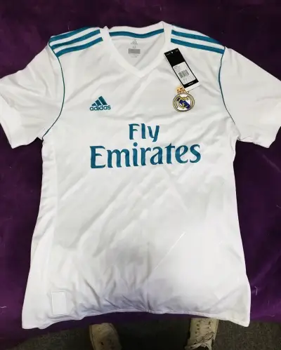 Camiseta Real Madrid Adidas blanca talla M - miniatura 1