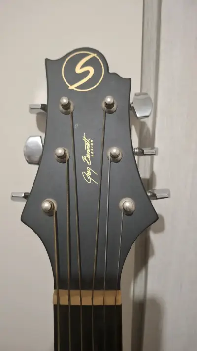 Guitarra acústica Greg Bennett - miniatura 3