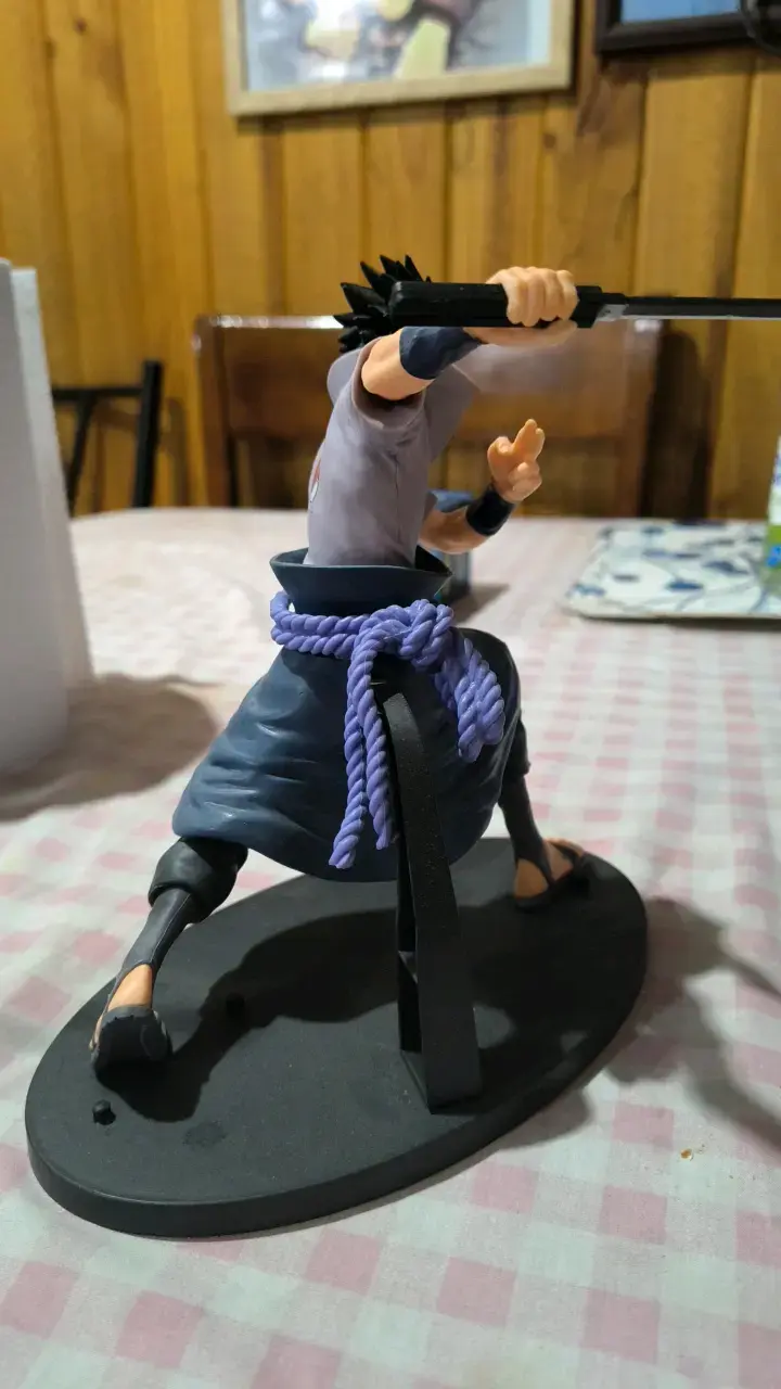 Figura de acción anime sasuke con espada - 3