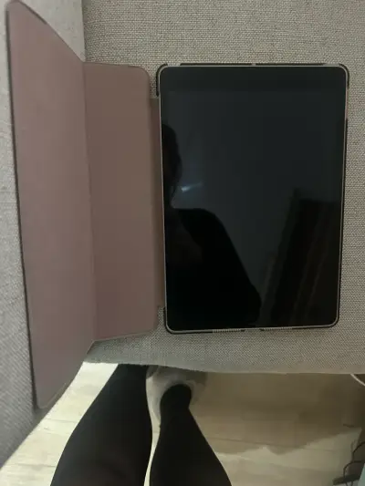 iPad de 9.ª generación versión de 256 GB - miniatura 1
