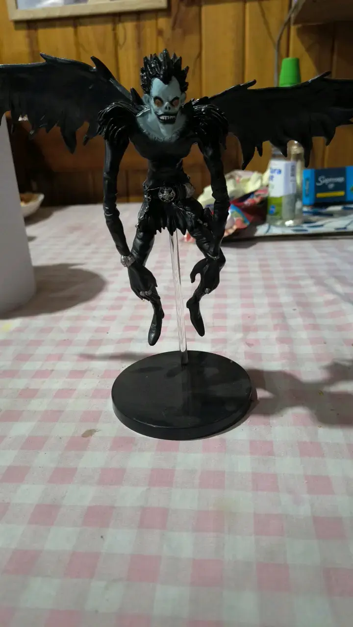 Figura coleccionable de RIUK - 1