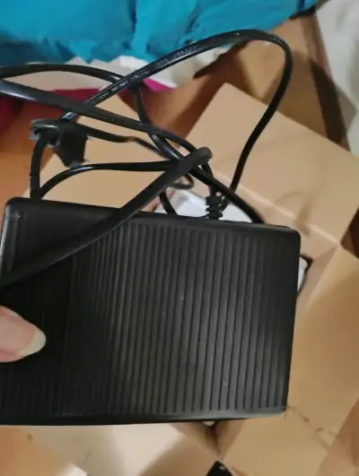 Máquina de coser Singer S0105 con luz LED - miniatura 2
