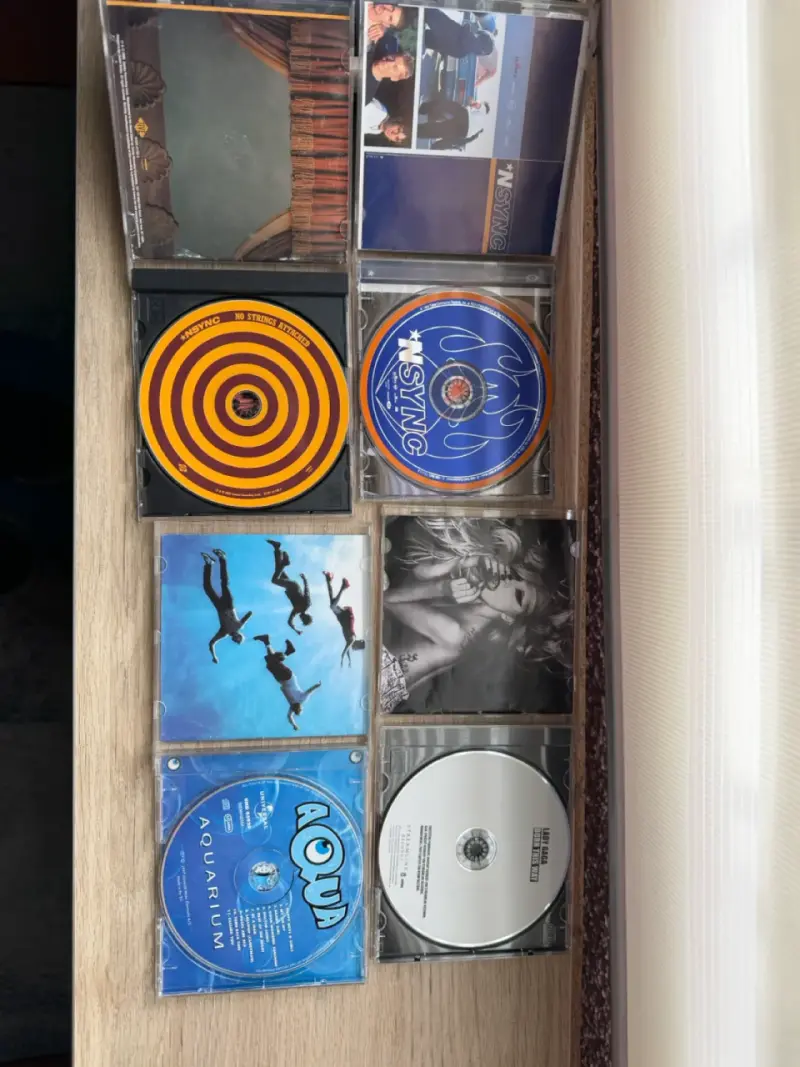 Colección de CDs de música pop - 2