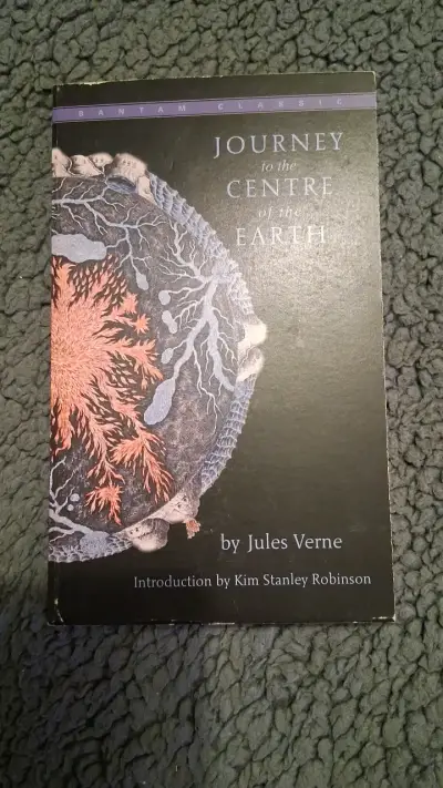 Libro 'Journey to the Centre of the Earth' de Jules Verne - miniatura 1