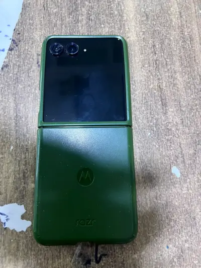 Moto Razr 50 ultra 512 gb verde - miniatura 2