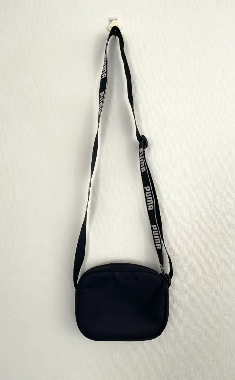 Bandolera Puma negra deportiva - 2