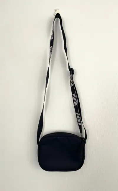 Bandolera Puma negra deportiva - miniatura 2