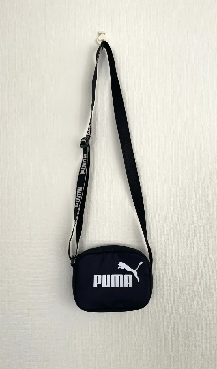Bandolera Puma negra deportiva - 4