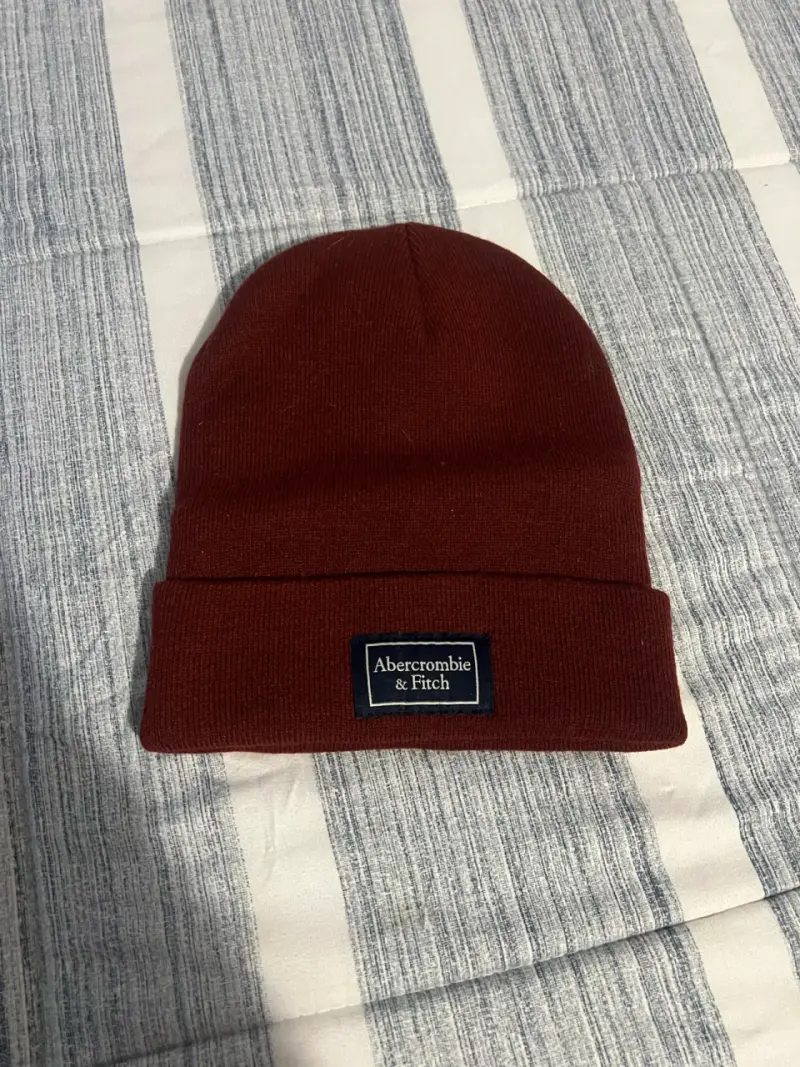 Gorro Abercrombie & Fitch burdeo - 2