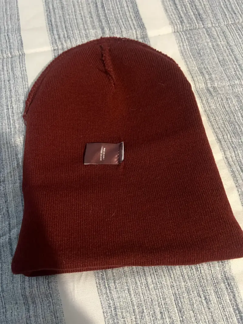 Gorro Abercrombie & Fitch burdeo - 4
