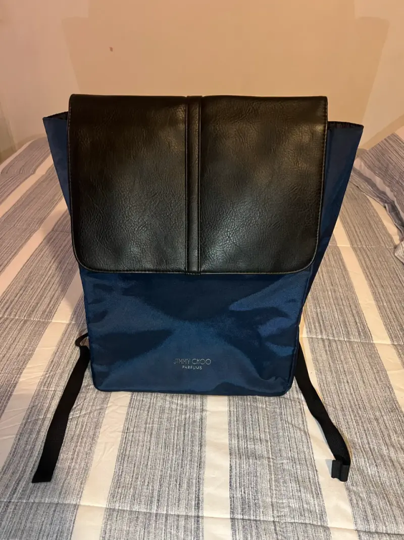 Mochila Jimmy Choo azul y negra - 1