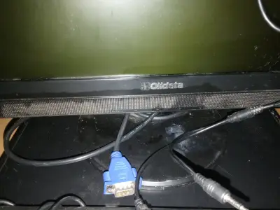 PC de escritorio HP EliteDesk con unidad DVD - miniatura 2