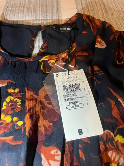 Vestido floral de gasa con mangas largas - miniatura 3
