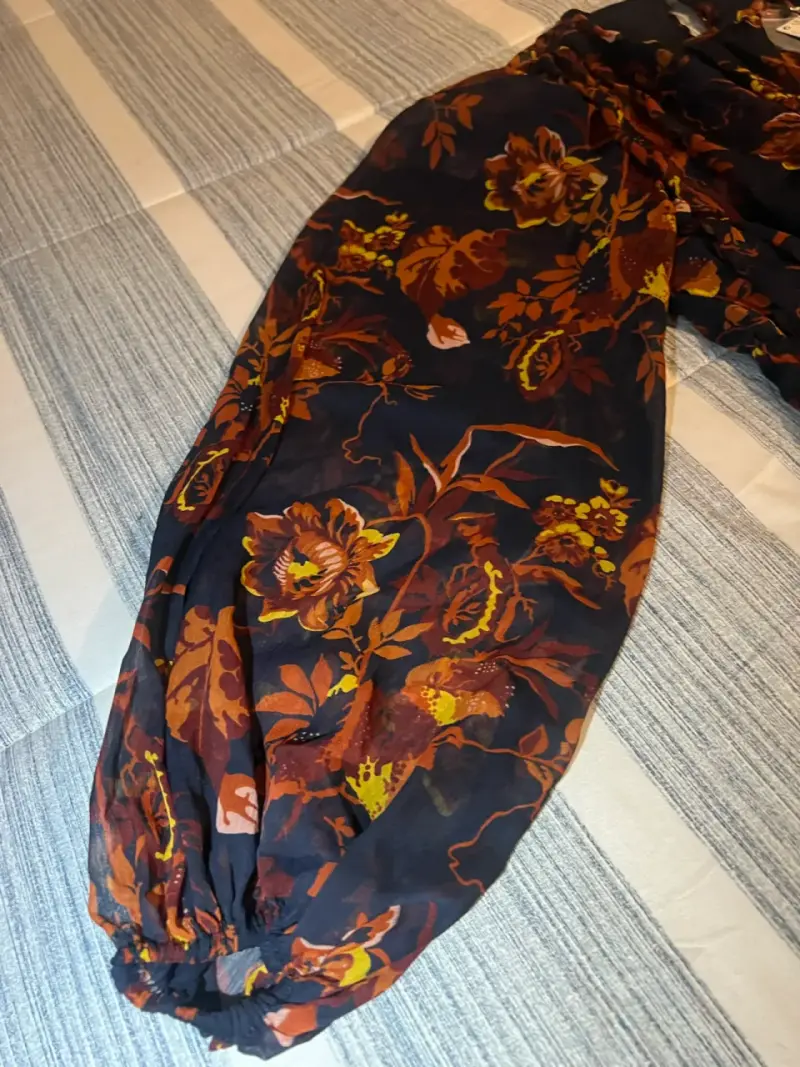 Vestido floral de gasa con mangas largas - 5