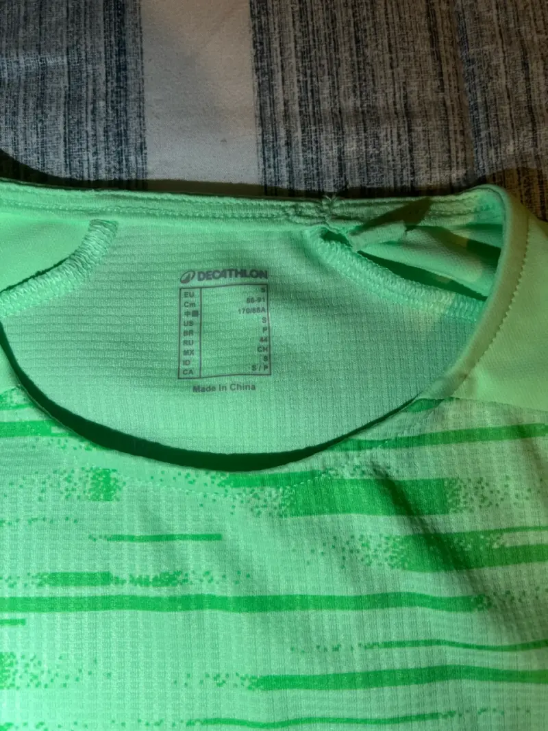Polera deportiva Kipsta verde para hombre - 3