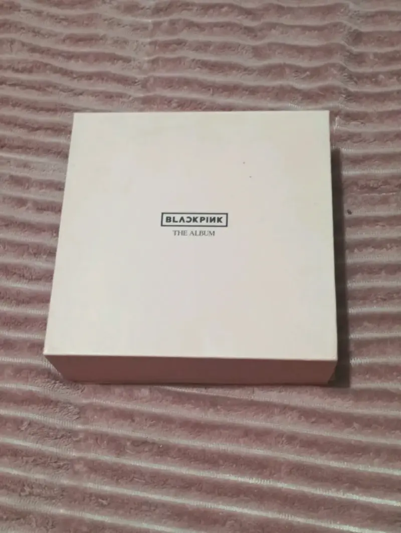 BLACKPINK 'The Album' - 1