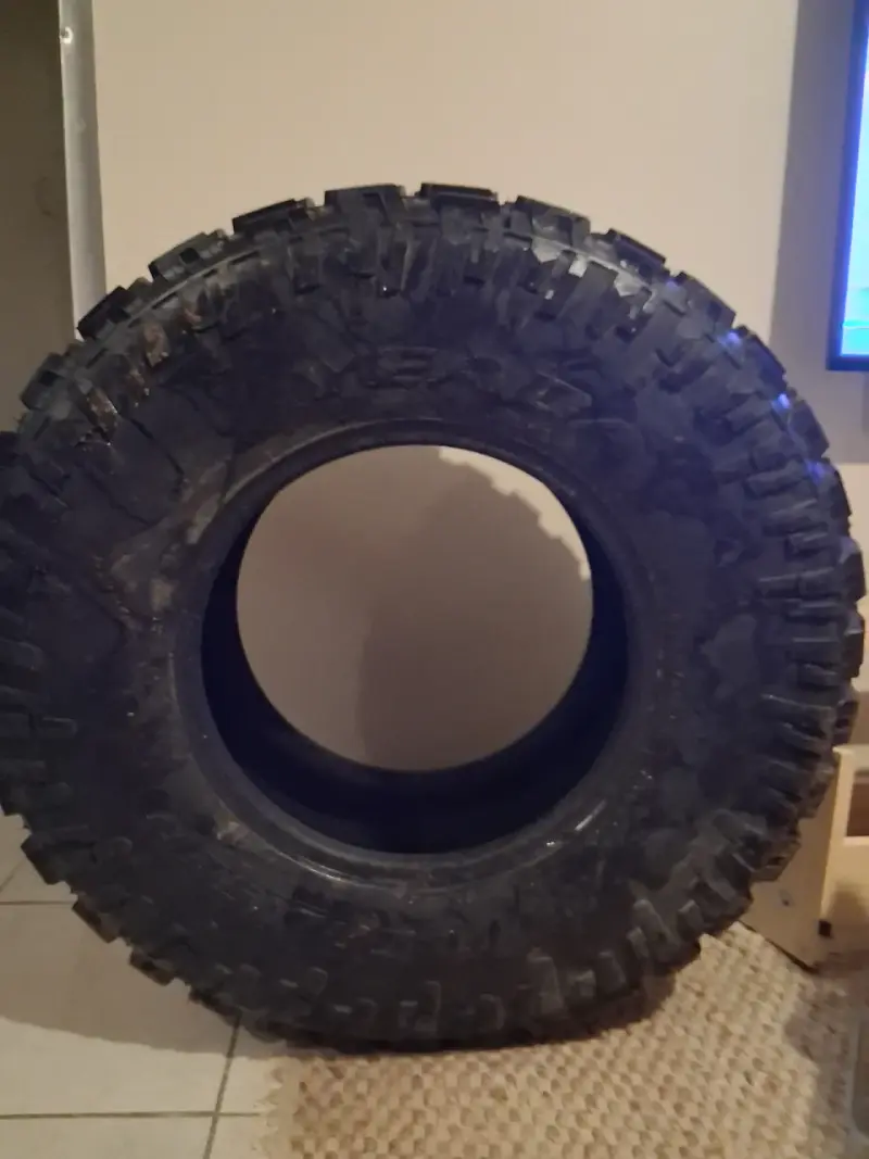 Neumático todoterreno Mud Cruiser 285/75/16 - 2
