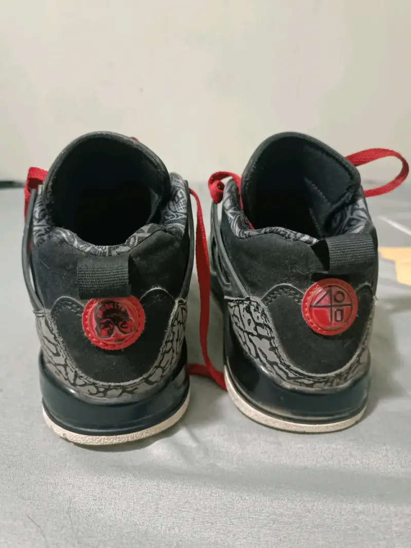 Nike Jordan Spizike Low junior negro/rojo/verde - 2