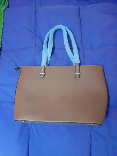 Cartera beige elegante - miniatura 2