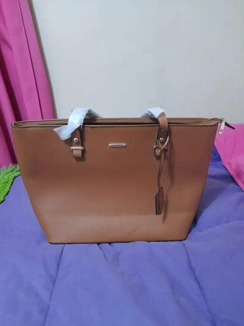 Cartera beige elegante - 3
