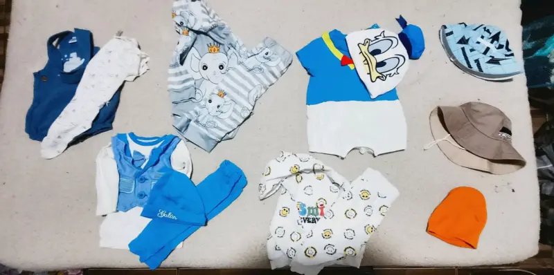 Lote de Ropa de bebé niño - 2