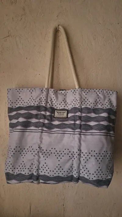 Bolso tote Burton estampado gris - miniatura 1