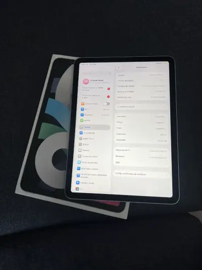 iPad Air  4  caja original, excelente estado - miniatura 3