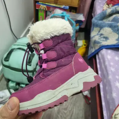 Botas de invierno para niñas color morado - miniatura 3