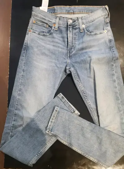 Jeans azul claro para hombre - miniatura 1