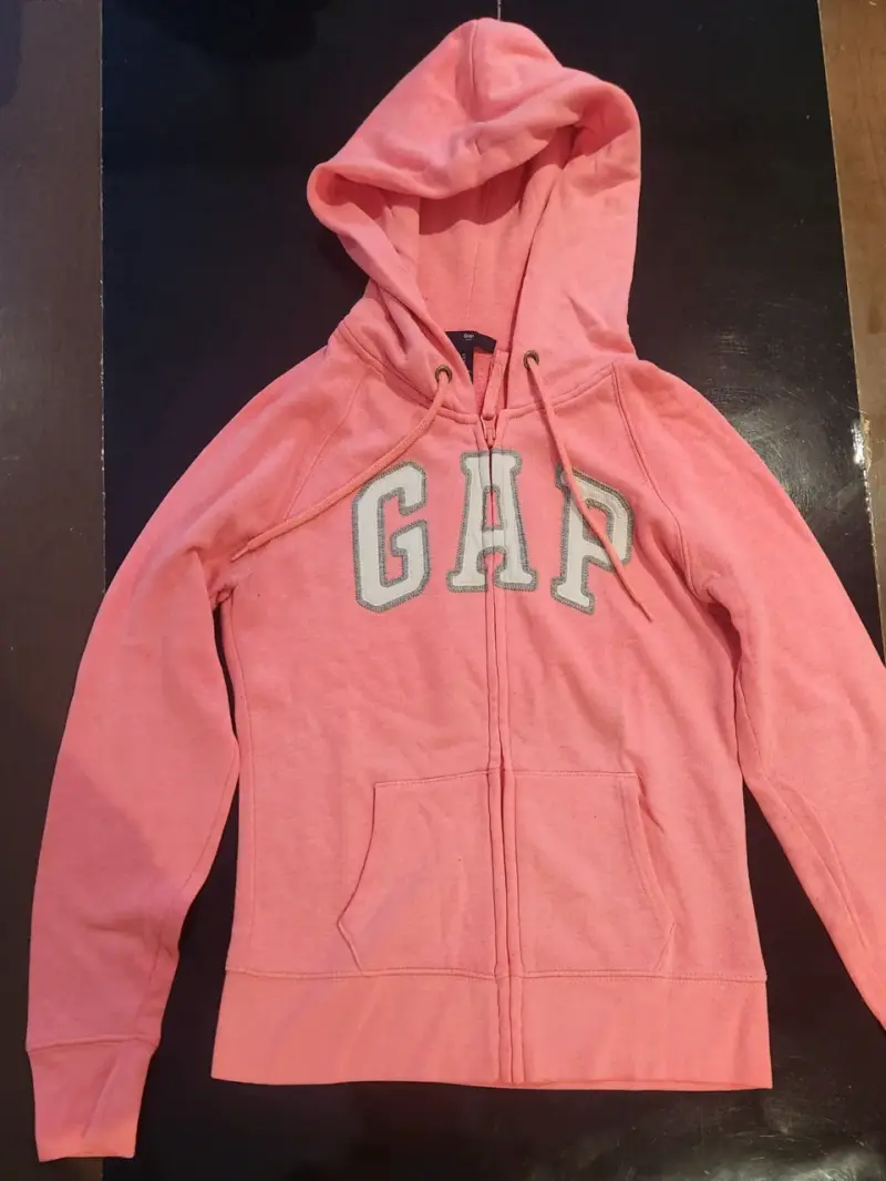 Polerón con capucha GAP rosado para mujer - 1