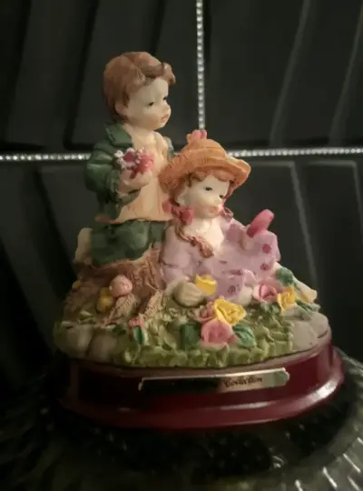Figura decorativa Montifiori de niños con flores - miniatura 1
